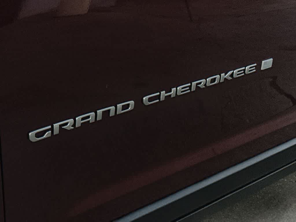 Thumbnail: 2026 Jeep Grand Cherokee - 8