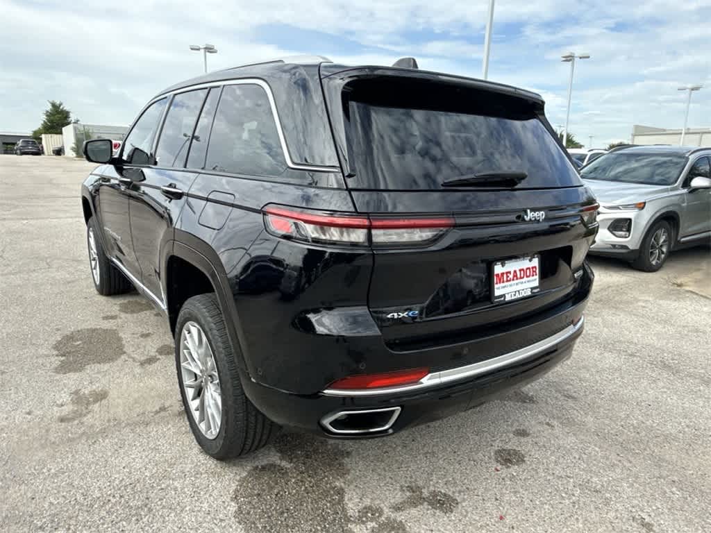 Thumbnail: 2022 Jeep Grand Cherokee - 4