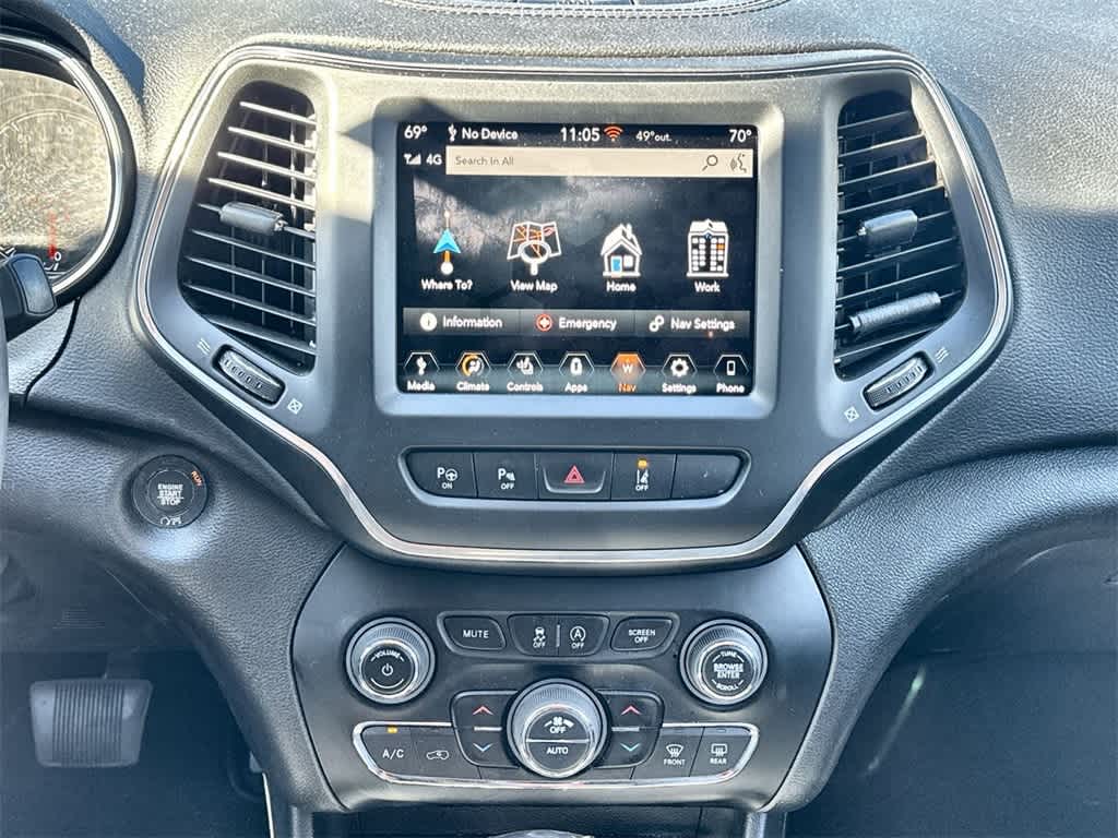 Thumbnail: 2023 Jeep Cherokee - 15