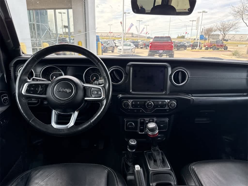 Thumbnail: 2019 Jeep Wrangler - 16