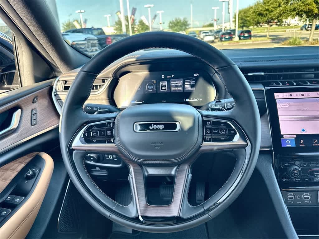 Thumbnail: 2025 Jeep Grand Cherokee L - 18