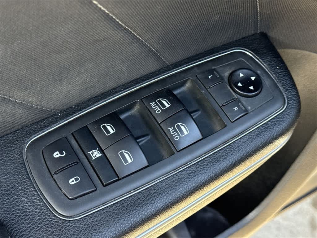 Thumbnail: 2020 Dodge Charger - 21