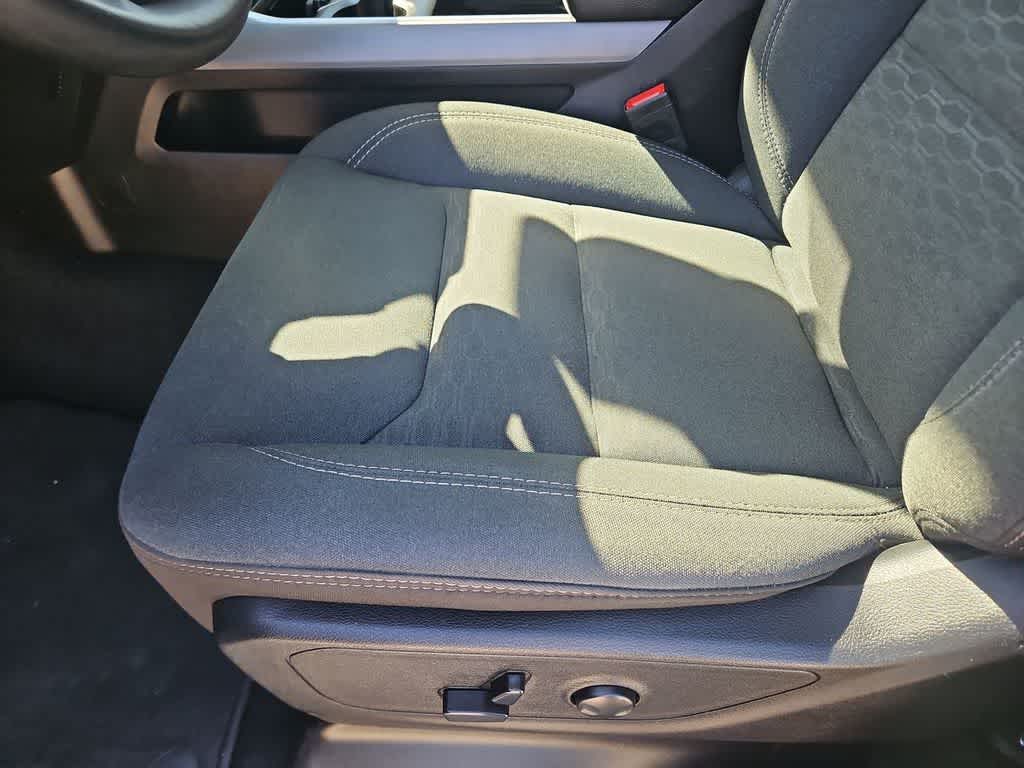 Thumbnail: 2025 RAM 1500 - 20