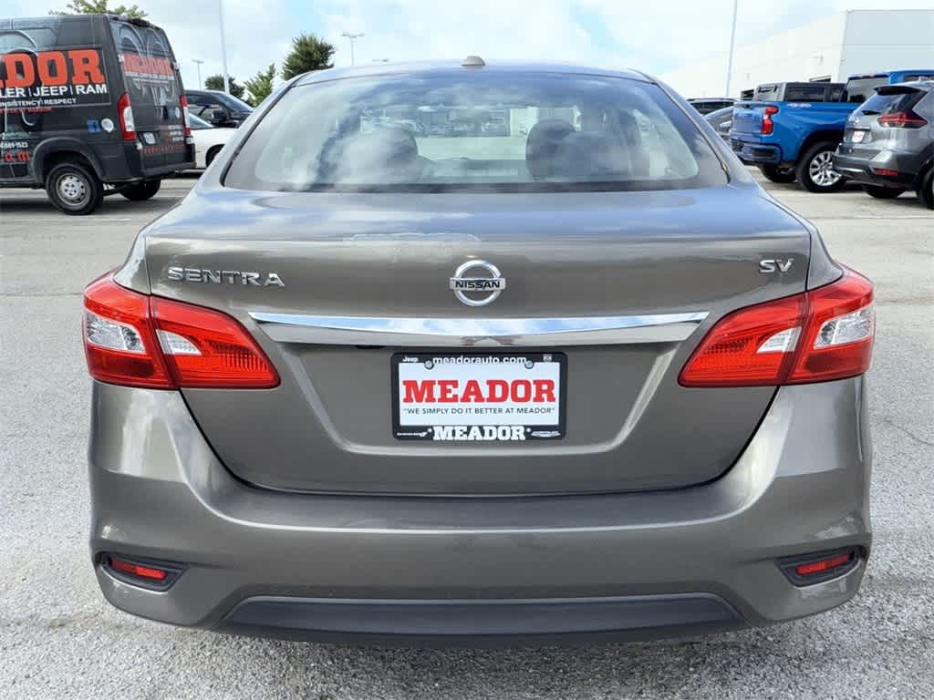 Thumbnail: 2016 Nissan Sentra - 5