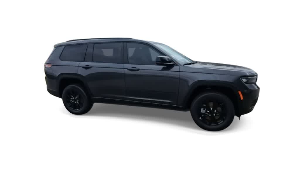 Thumbnail: 2025 Jeep Grand Cherokee L - 9