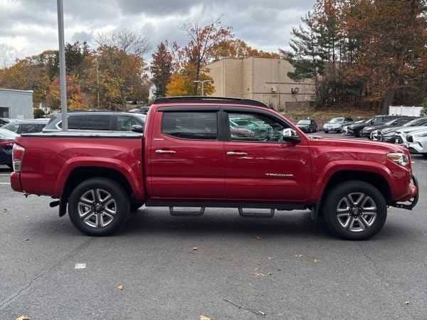 Thumbnail: 2019 Toyota Tacoma - 5