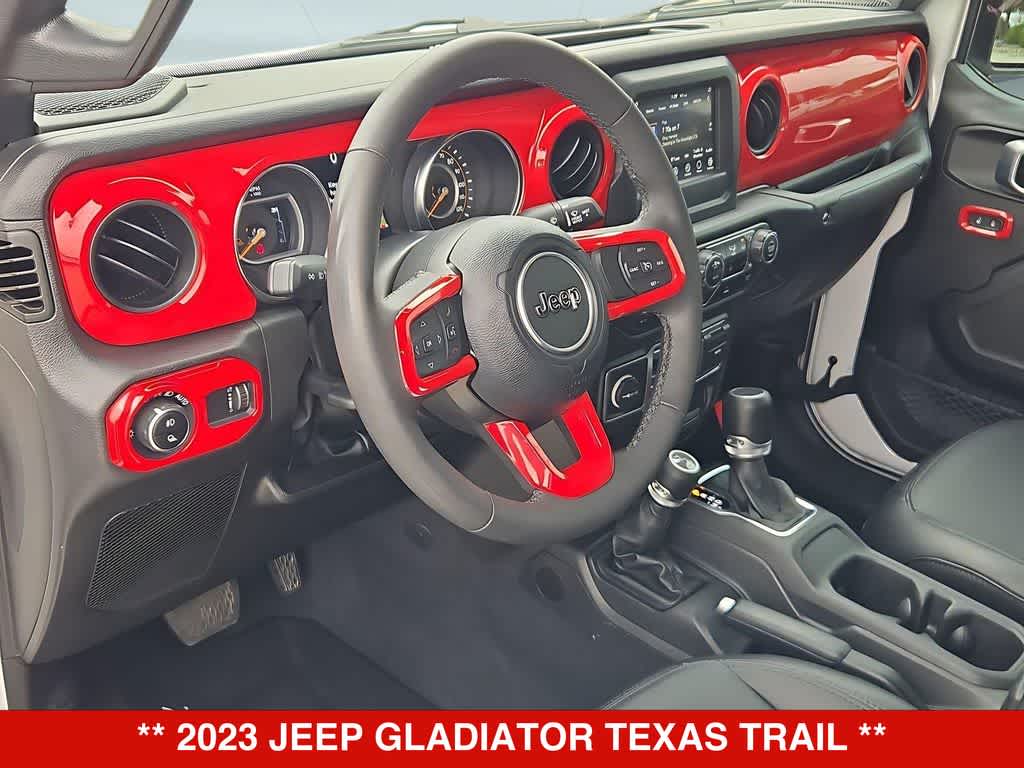 Thumbnail: 2023 Jeep Gladiator - 10