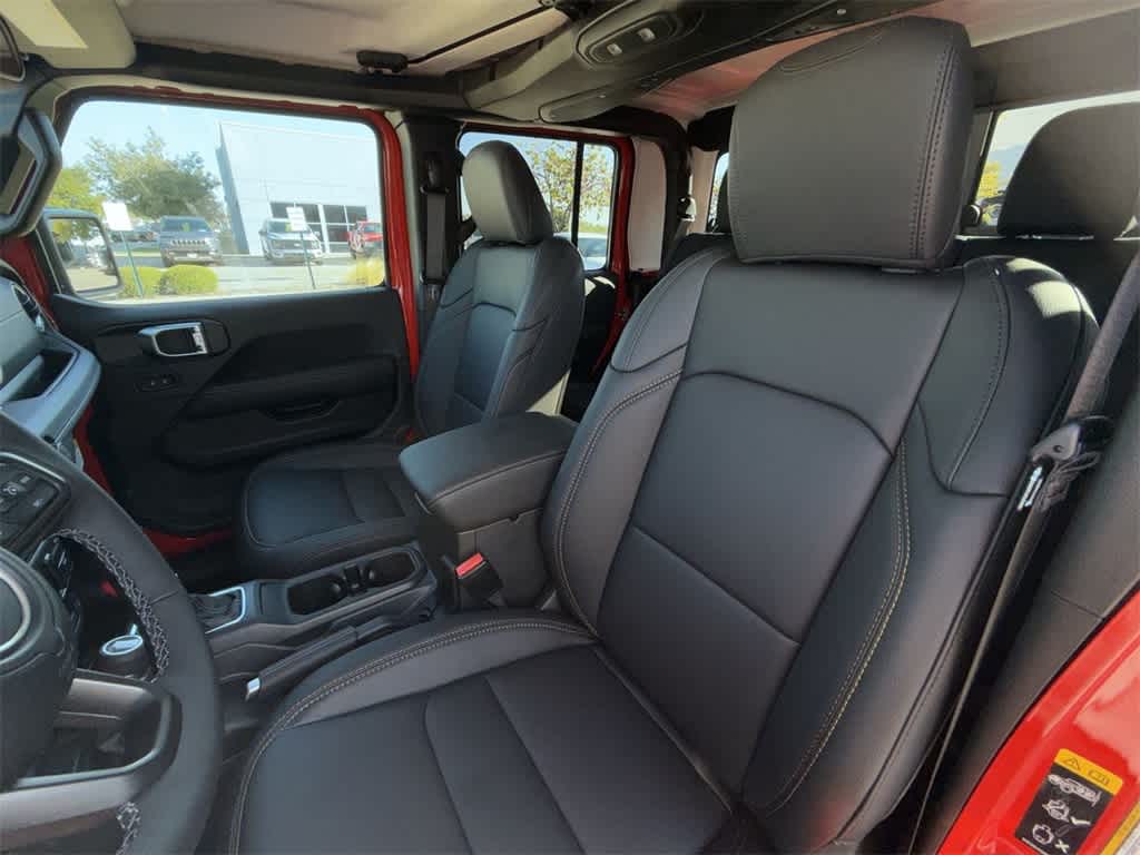 Thumbnail: 2025 Jeep Gladiator - 11