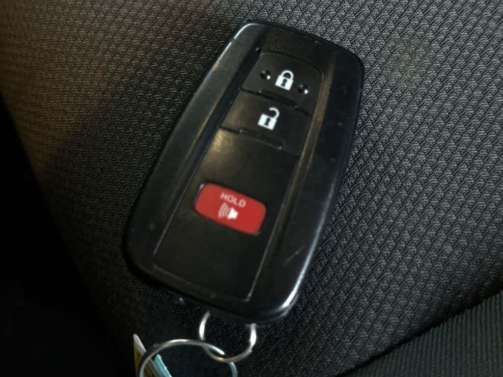 Thumbnail: 2025 Toyota RAV4 - 23