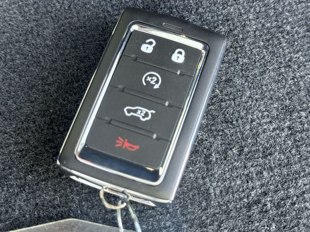 Thumbnail: 2026 Jeep Grand Cherokee - 23