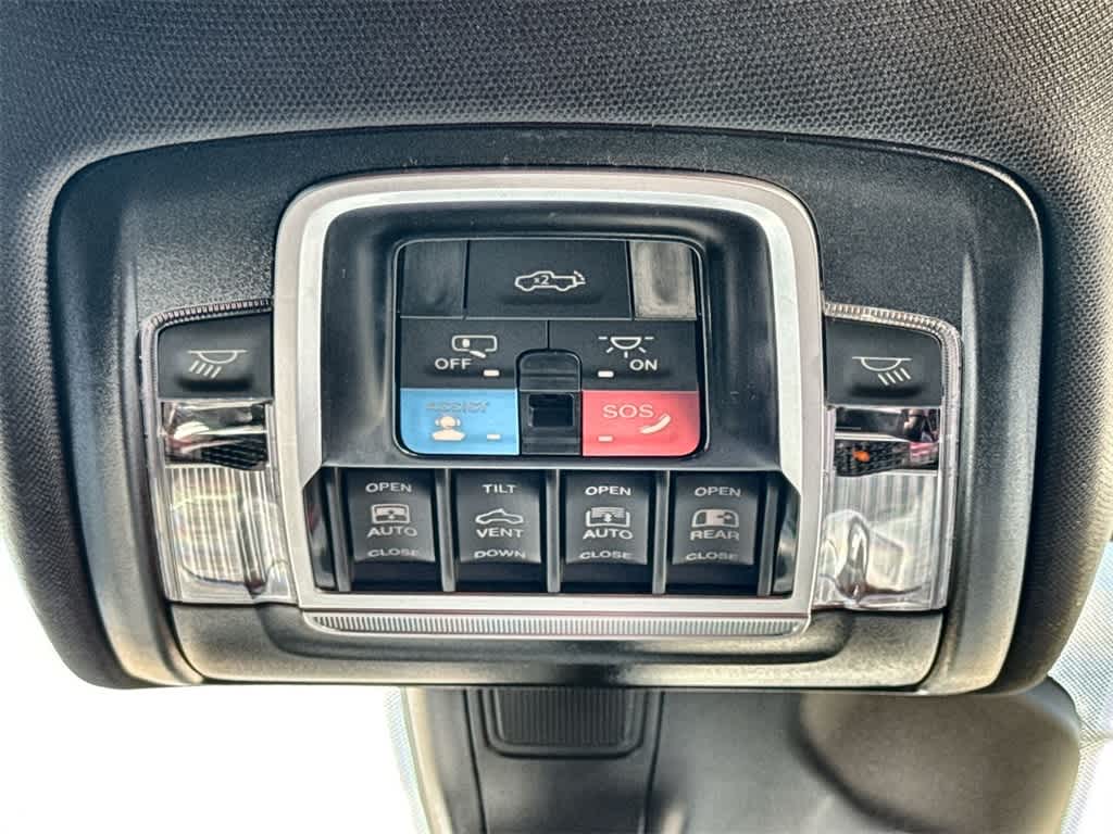 Thumbnail: 2026 RAM 1500 - 18