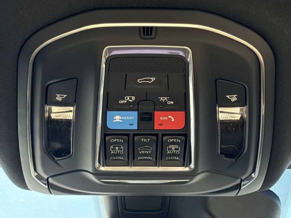 Thumbnail: 2025 Jeep Grand Cherokee - 18