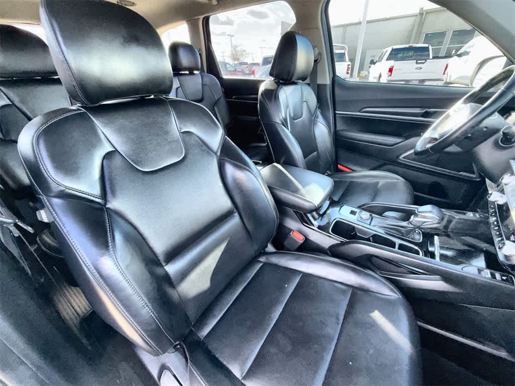 Thumbnail: 2023 Kia Telluride - 15