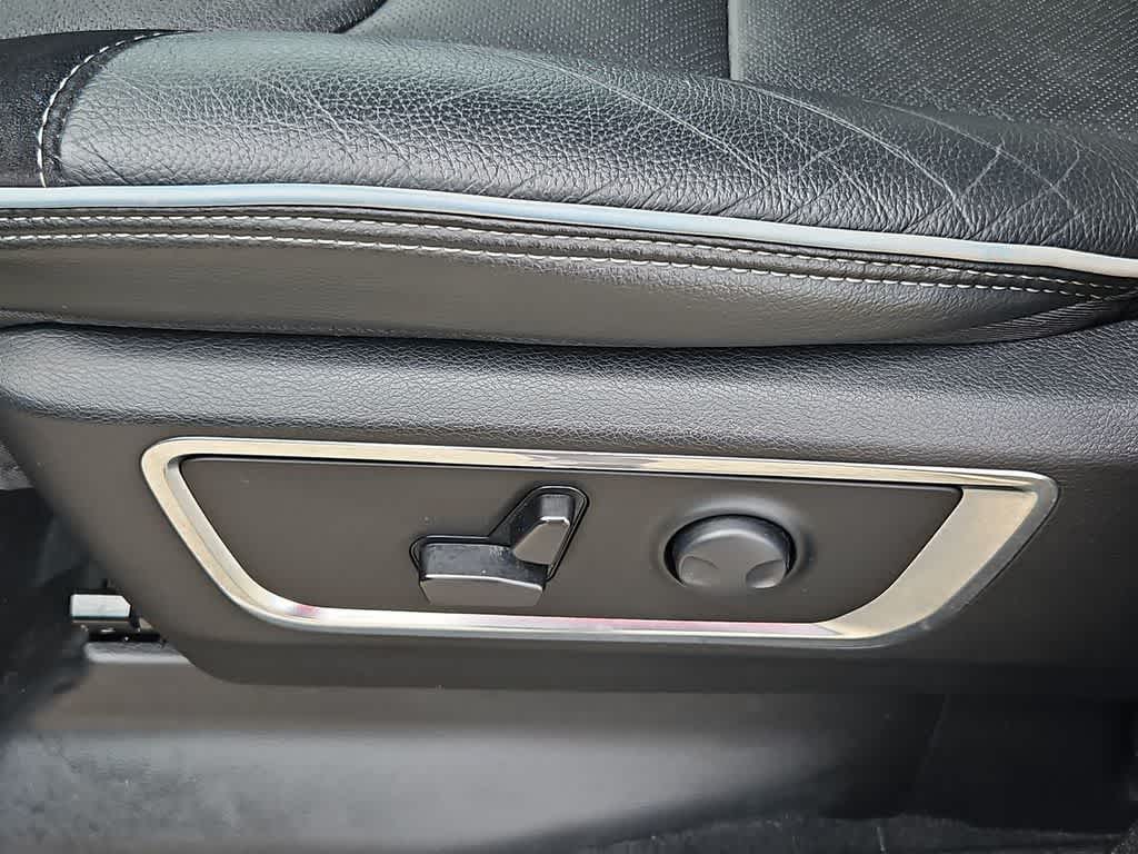 Thumbnail: 2025 RAM 1500 - 18