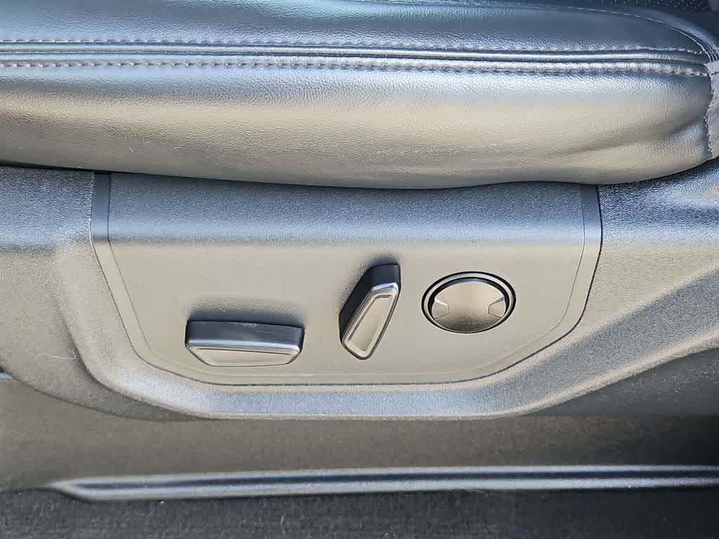 Thumbnail: 2023 Ford Expedition - 18