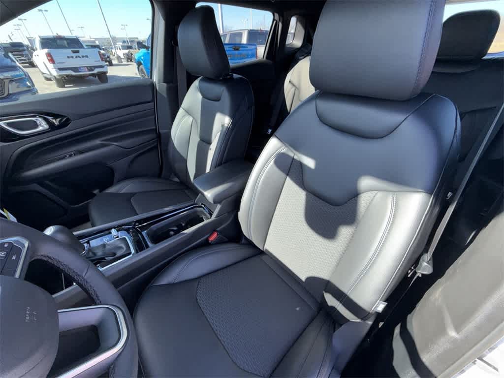 Thumbnail: 2026 Jeep Compass - 12