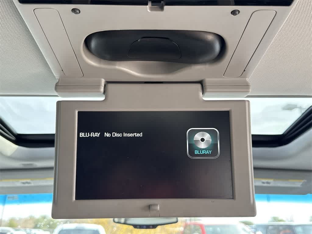 Thumbnail: 2018 Chevrolet Suburban - 22