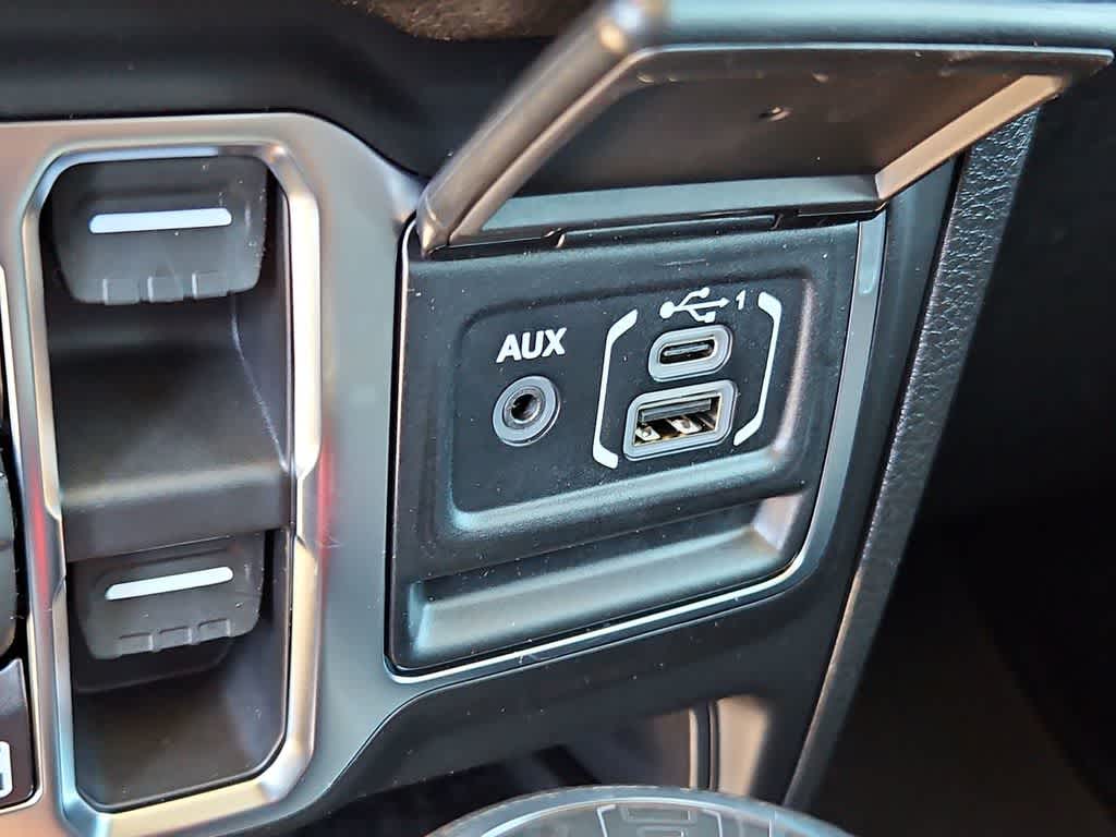 Thumbnail: 2026 Jeep Wrangler - 30