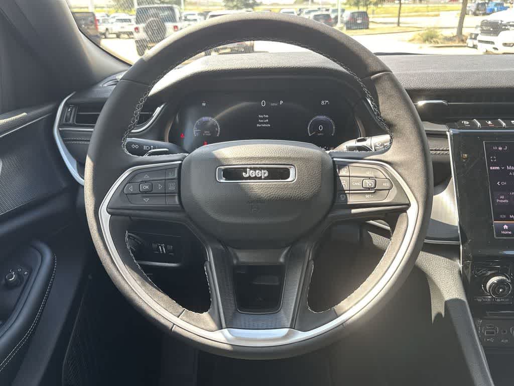 Thumbnail: 2025 Jeep Grand Cherokee L - 18