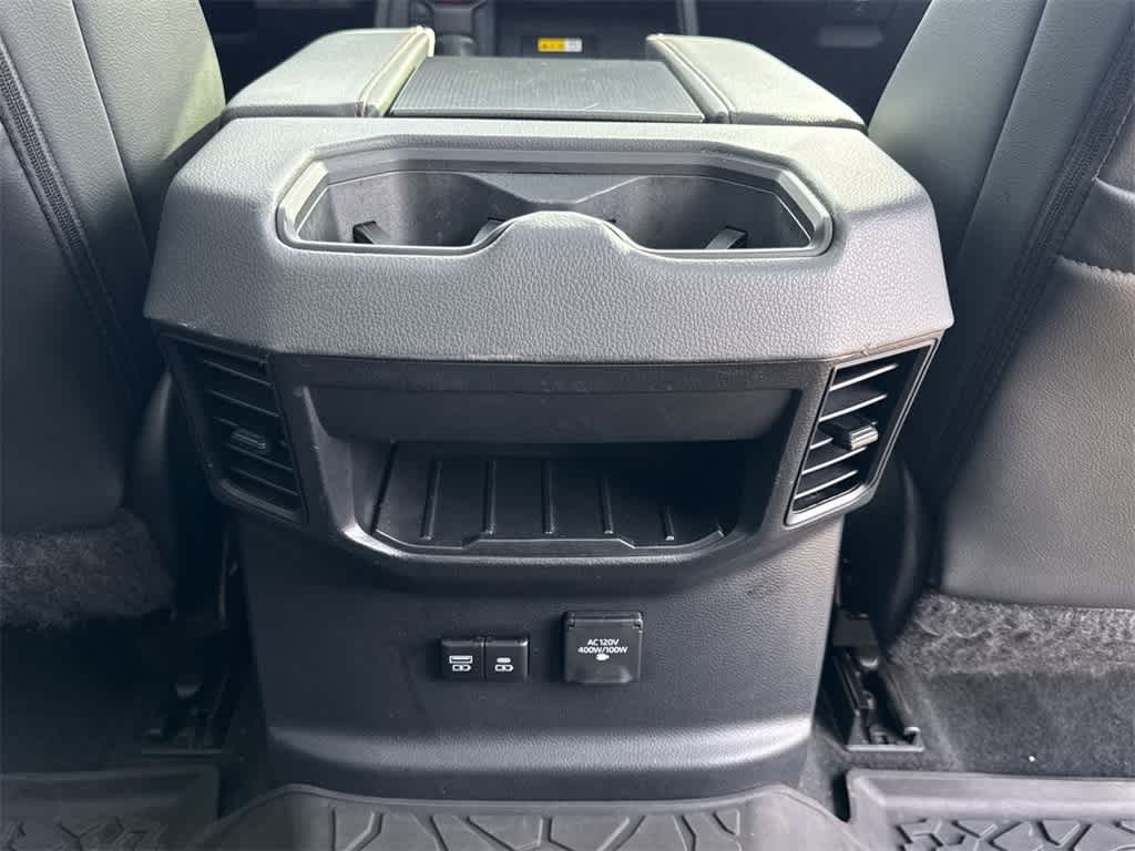 Thumbnail: 2022 Toyota Tundra - 21