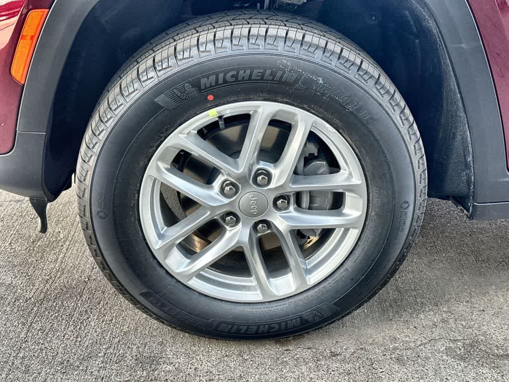 Thumbnail: 2026 Jeep Grand Cherokee - 9