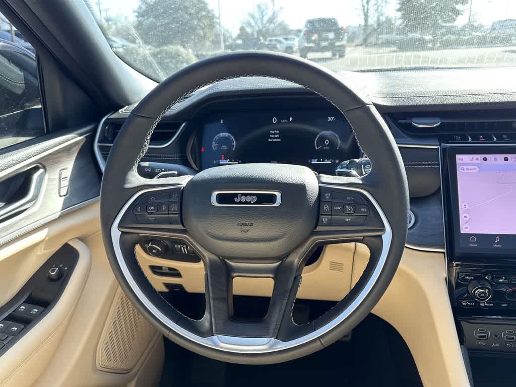 Thumbnail: 2025 Jeep Grand Cherokee L - 16