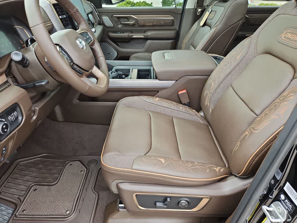 Thumbnail: 2026 RAM 1500 - 17