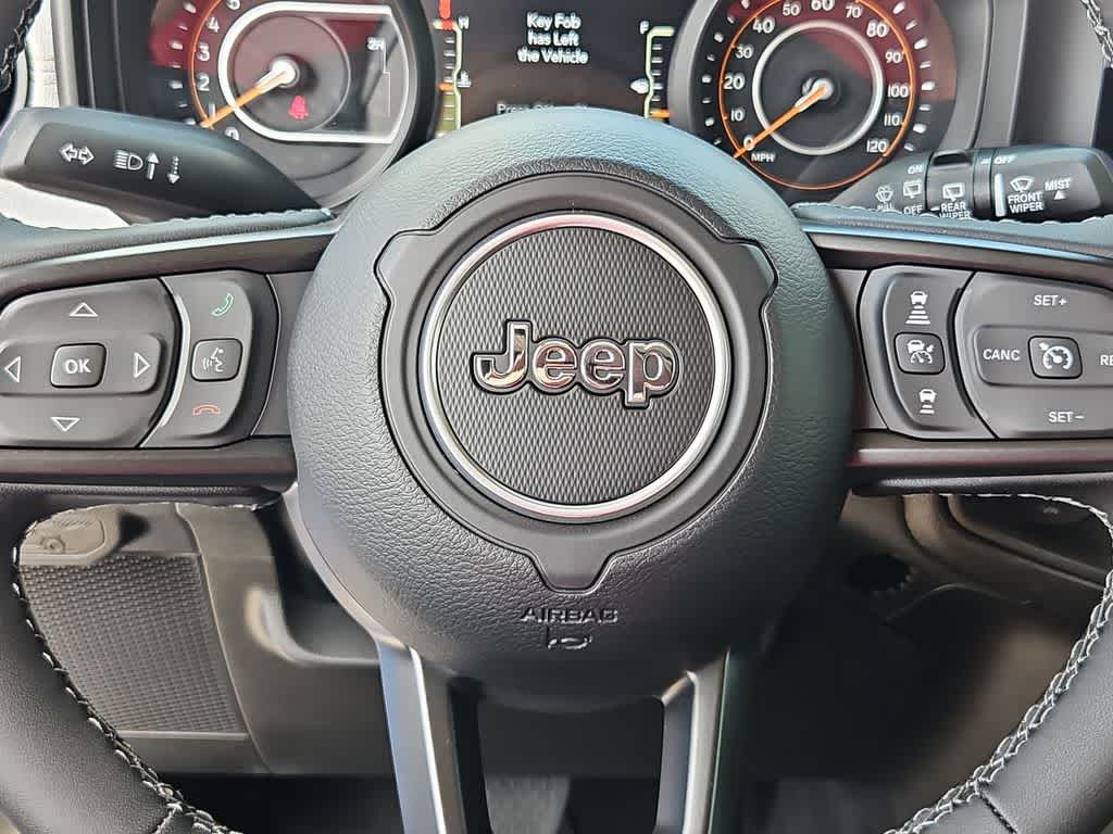 Thumbnail: 2025 Jeep Wrangler - 23