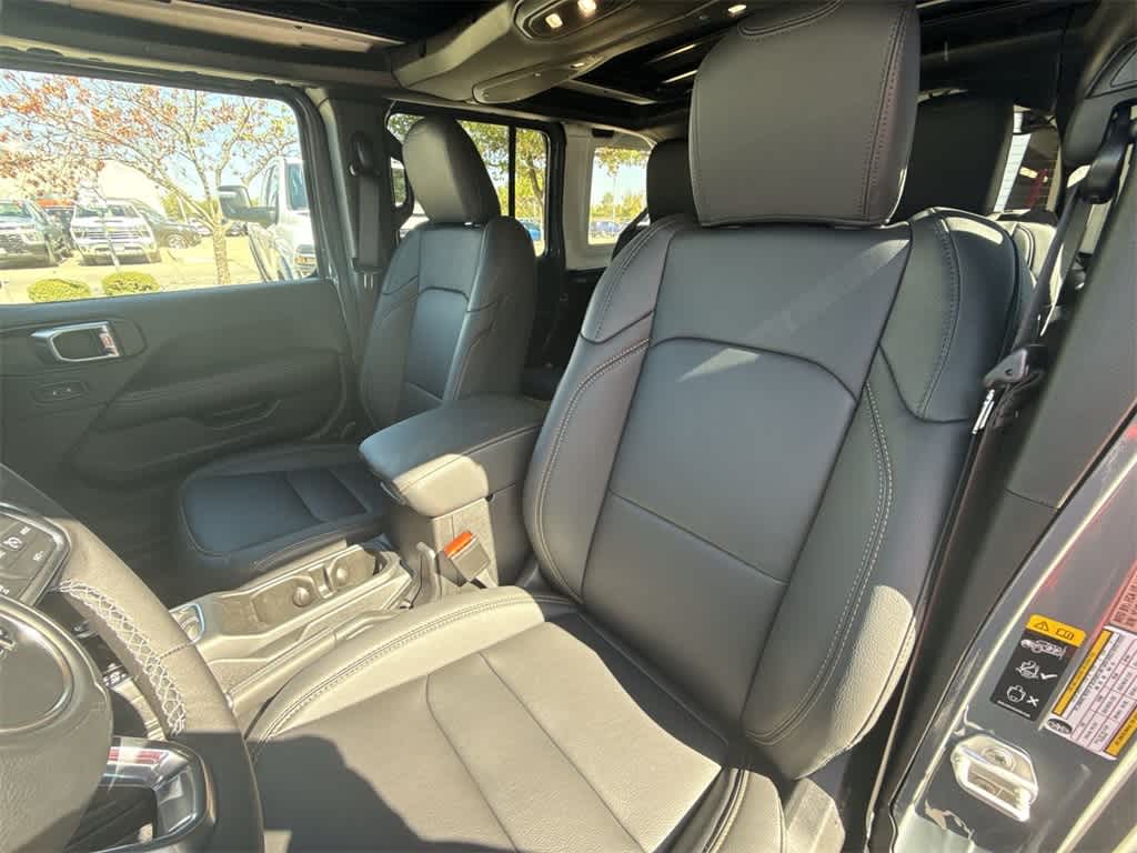 Thumbnail: 2026 Jeep Wrangler - 10