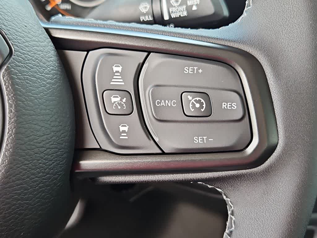 Thumbnail: 2026 Jeep Gladiator - 25