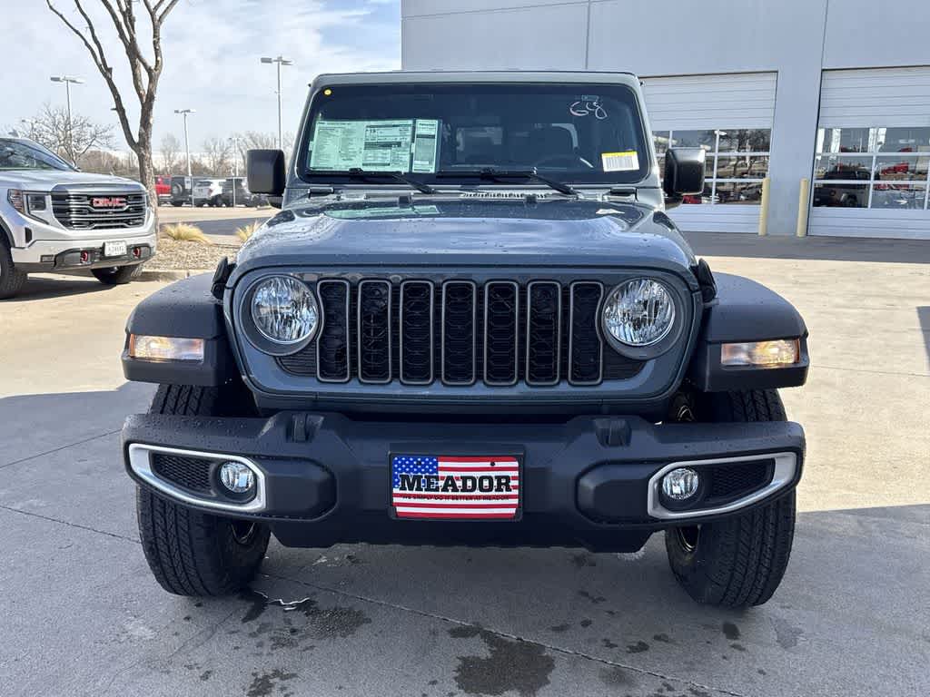 Thumbnail: 2026 Jeep Gladiator - 7