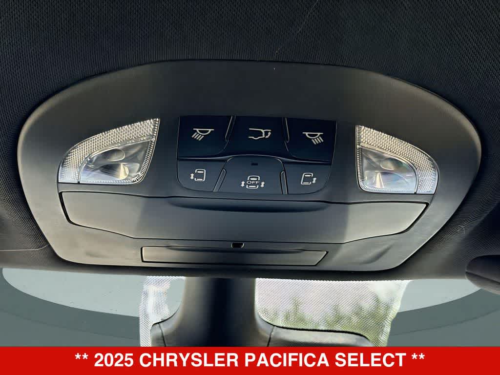 Thumbnail: 2025 Chrysler Pacifica - 20