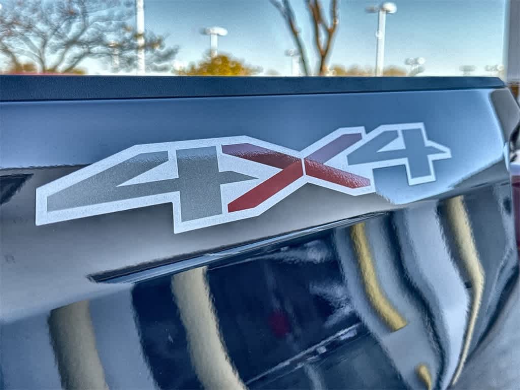 Thumbnail: 2021 Chevrolet Silverado 1500 - 10