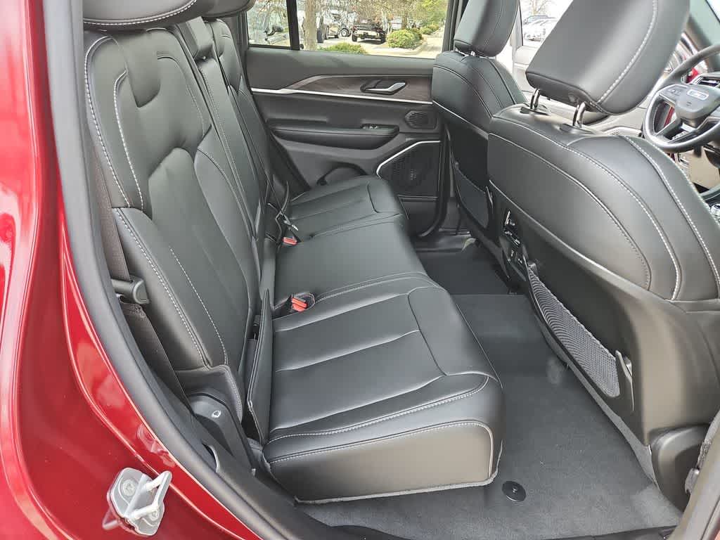 Thumbnail: 2026 Jeep Grand Cherokee - 22