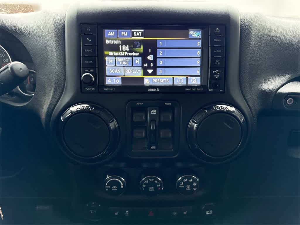 Thumbnail: 2017 Jeep Wrangler - 19