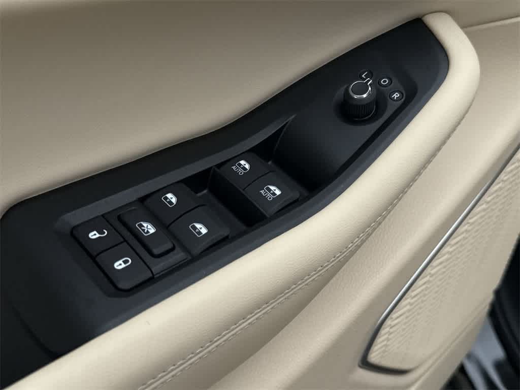 2025 Jeep Grand Cherokee Limited Edition 25