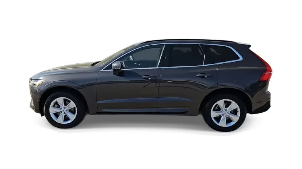 Thumbnail: 2022 Volvo XC60 - 5