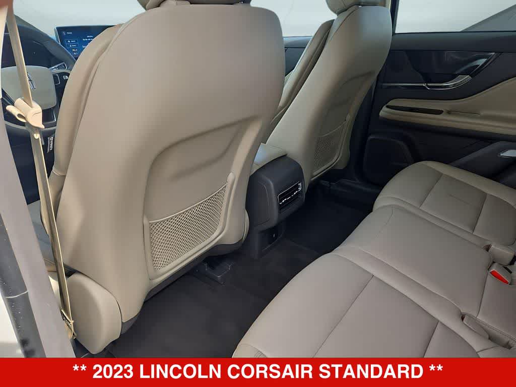 Thumbnail: 2023 Lincoln Corsair - 19