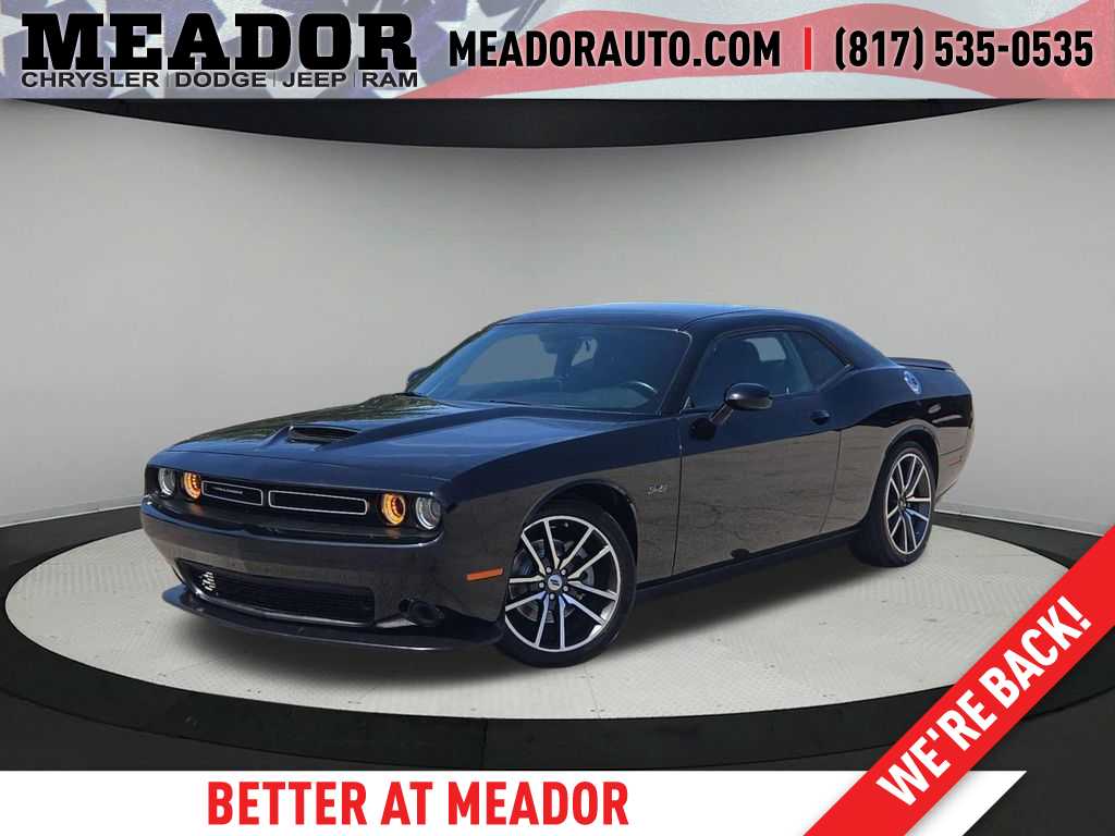 2023 Dodge Challenger R/T's photo