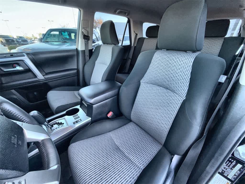 Thumbnail: 2024 Toyota 4Runner - 8