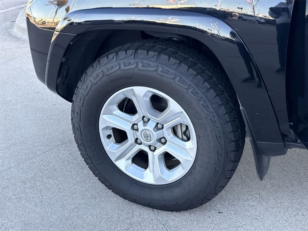 Thumbnail: 2024 Toyota 4Runner - 28