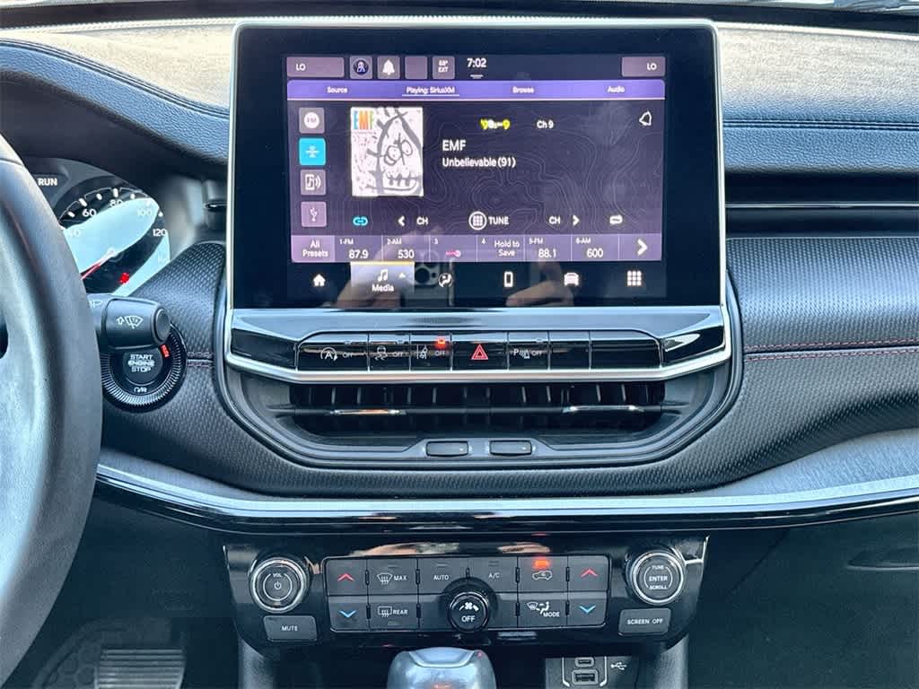 Thumbnail: 2023 Jeep Compass - 16