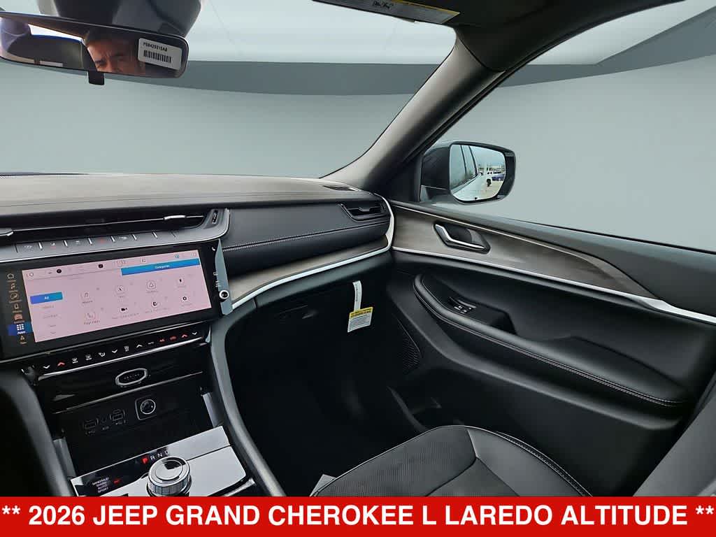 Thumbnail: 2026 Jeep Grand Cherokee L - 9