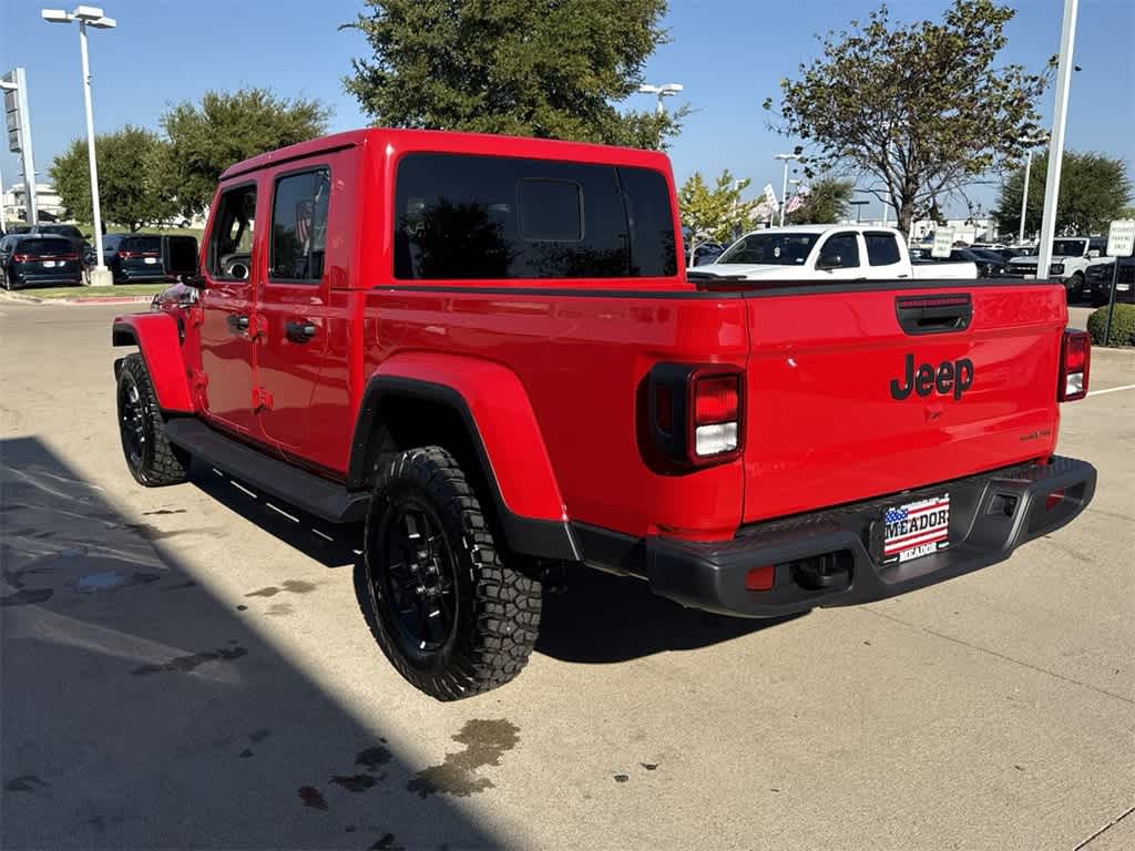 Thumbnail: 2025 Jeep Gladiator - 4