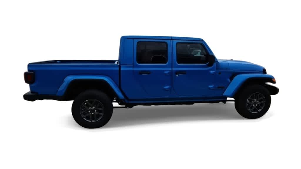 Thumbnail: 2026 Jeep Gladiator - 9