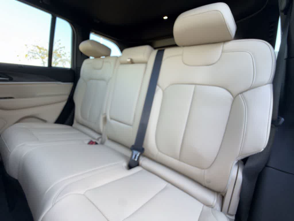 Thumbnail: 2025 Jeep Grand Cherokee - 12