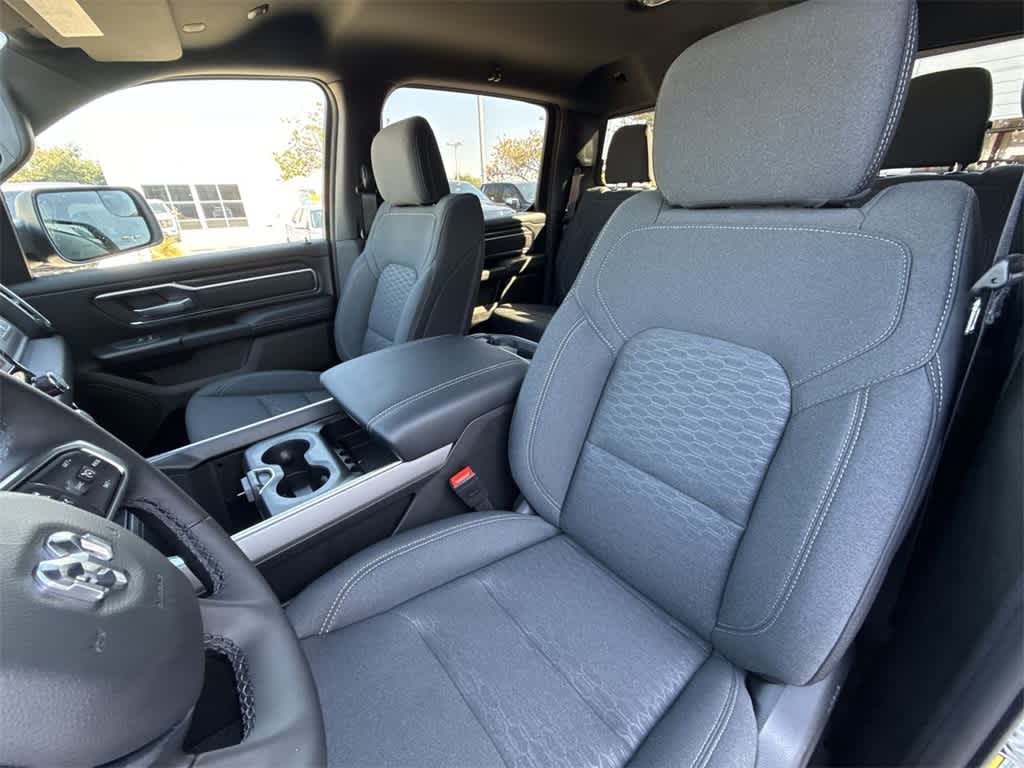 Thumbnail: 2026 RAM 1500 - 10