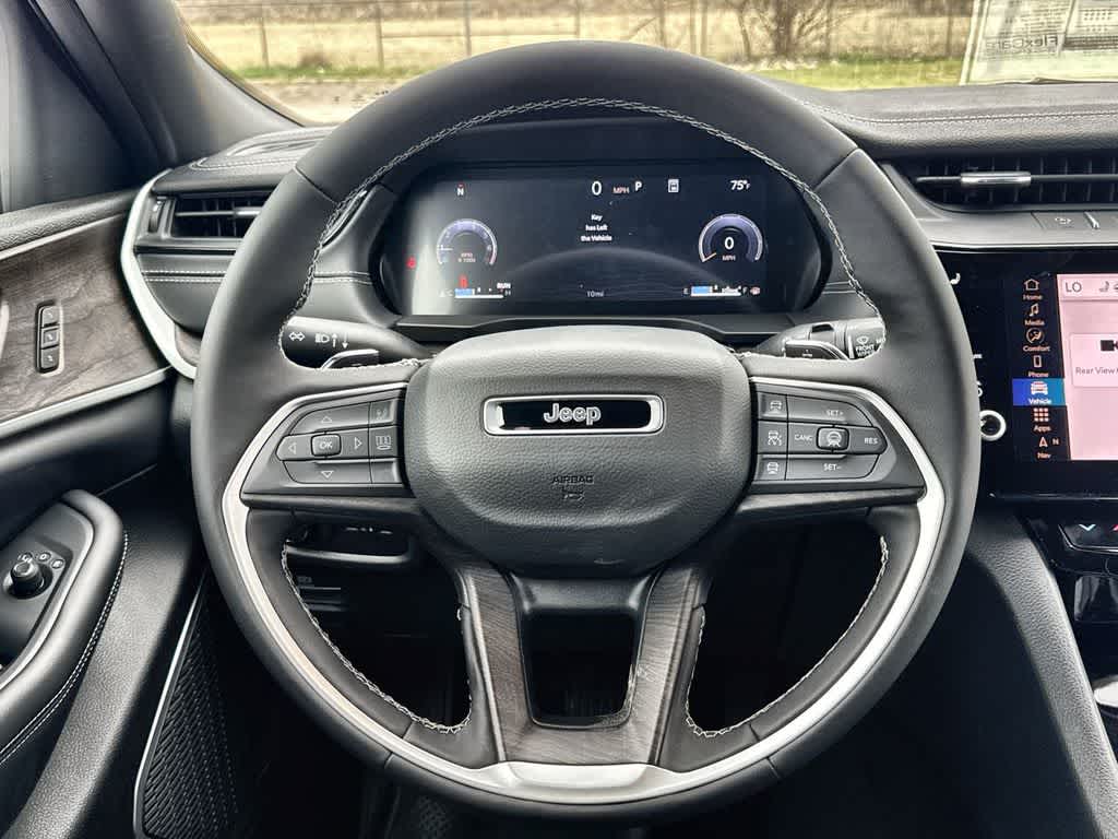 Thumbnail: 2026 Jeep Grand Cherokee - 18