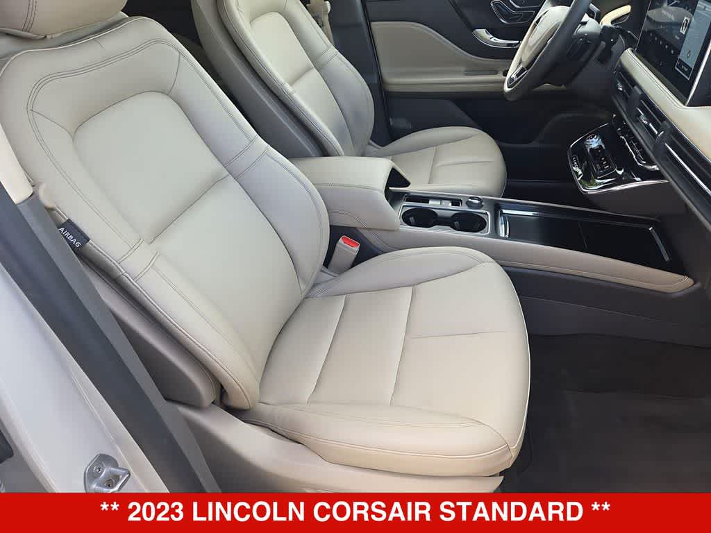Thumbnail: 2023 Lincoln Corsair - 22