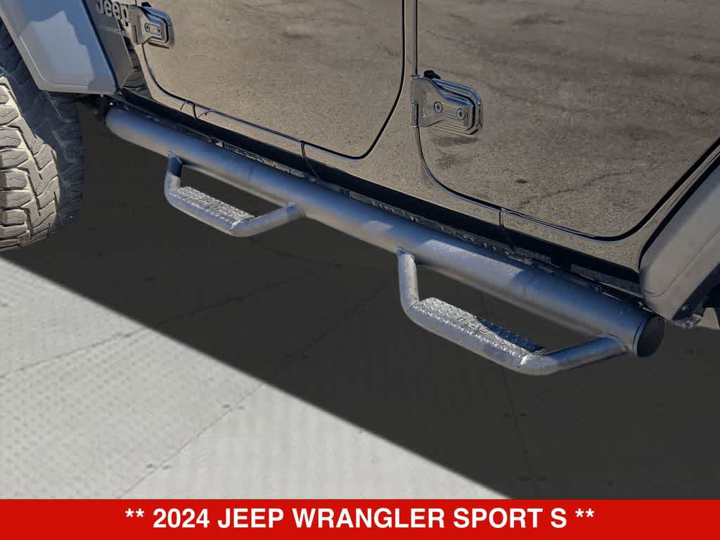 Thumbnail: 2024 Jeep Wrangler - 35